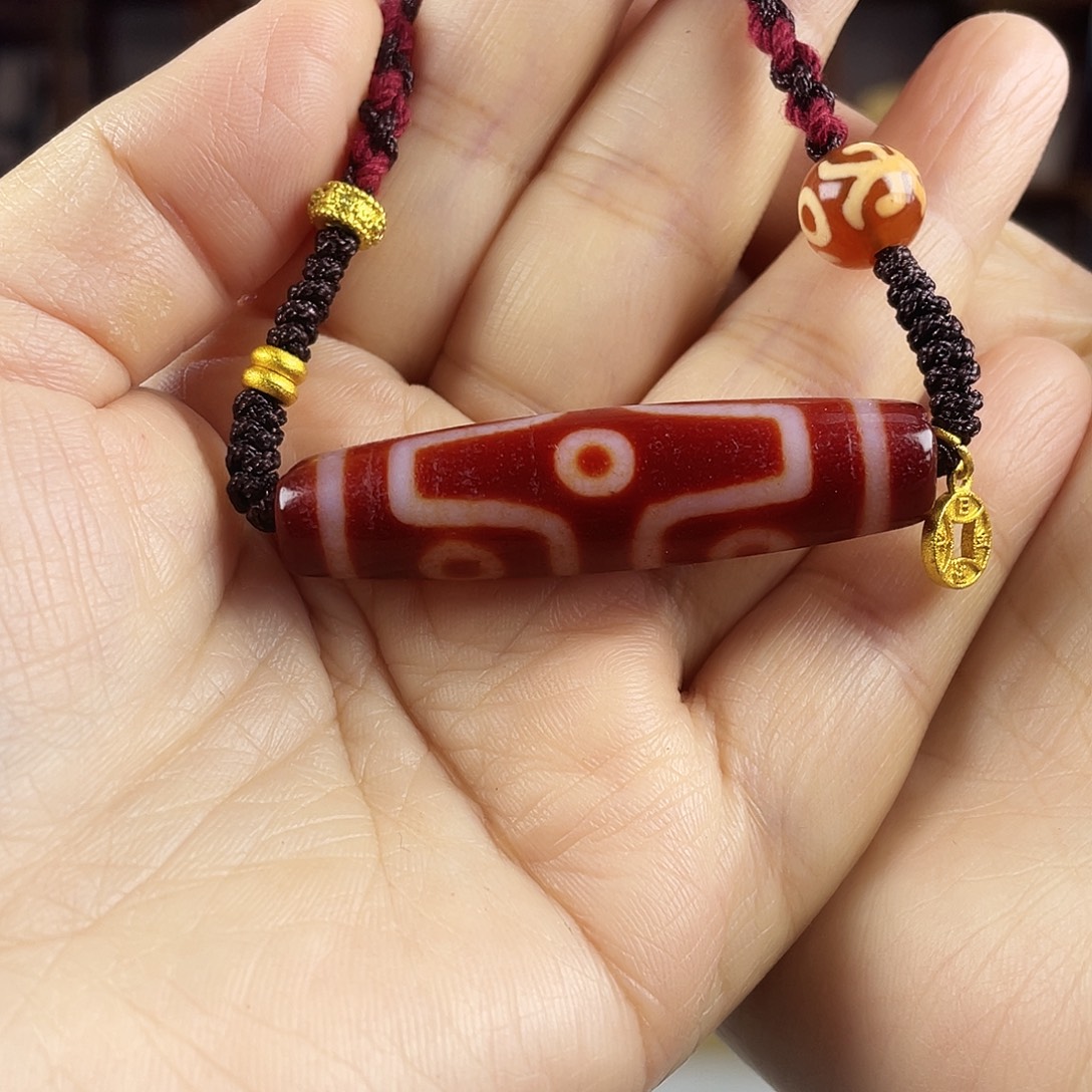 一***好玛瑙/玉髓合金颈饰行运