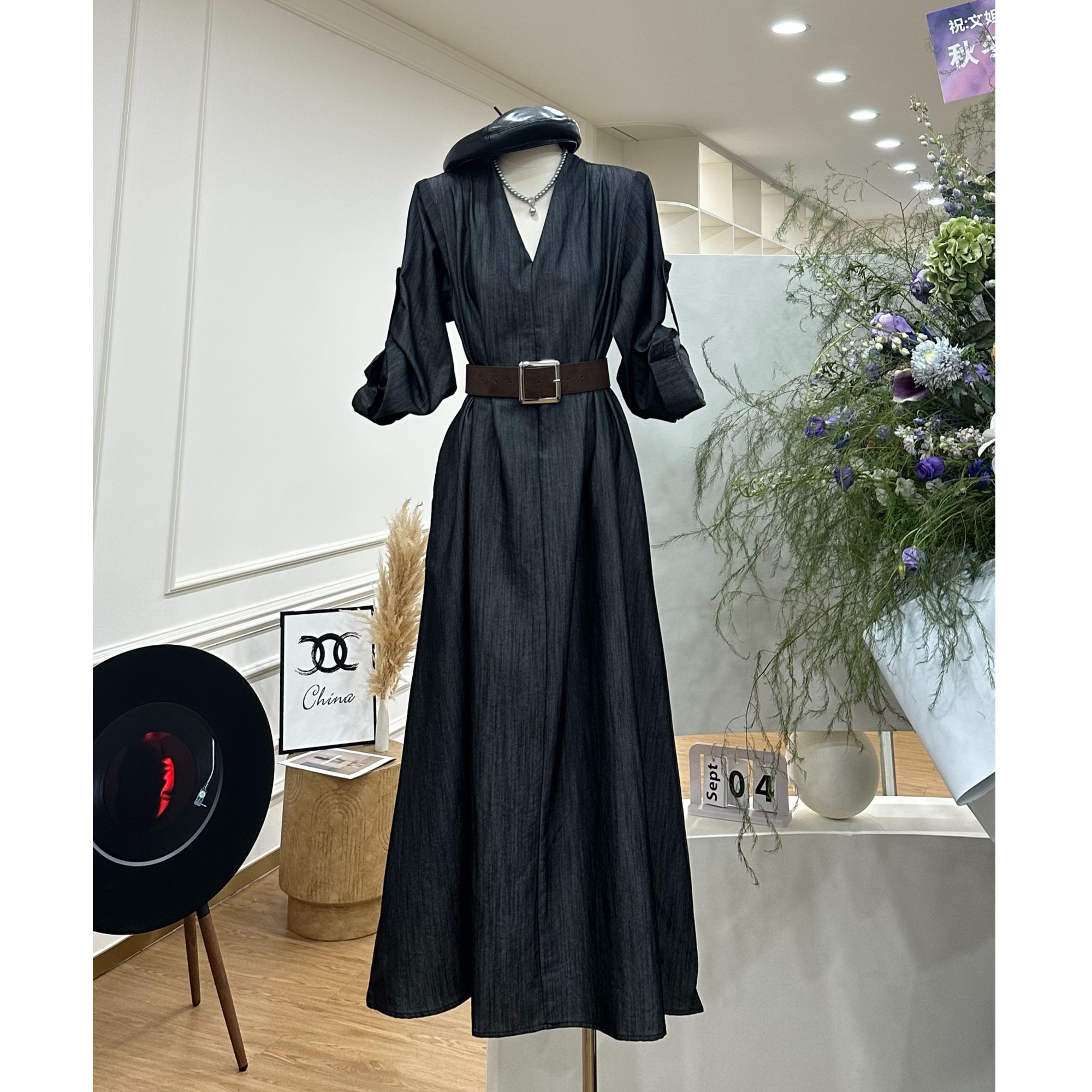 【黛澜悠梦】法式高级感女神范修身显瘦连衣裙-8597（今天拍配腰带）