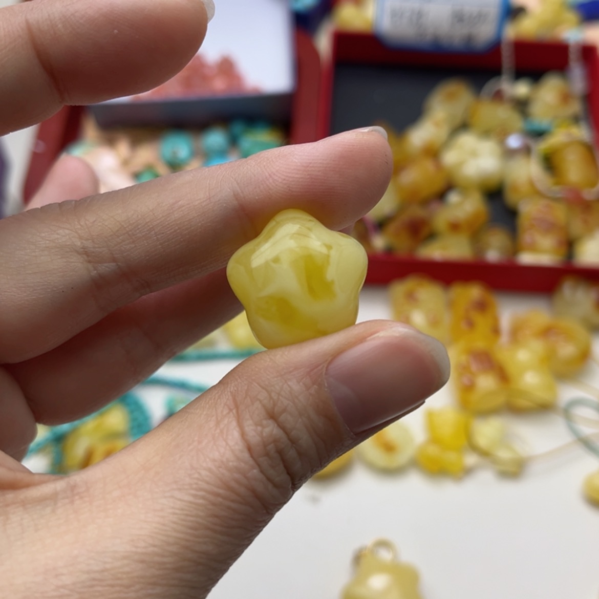 【闪购商品】蜜蜡裸石未镶嵌配饰