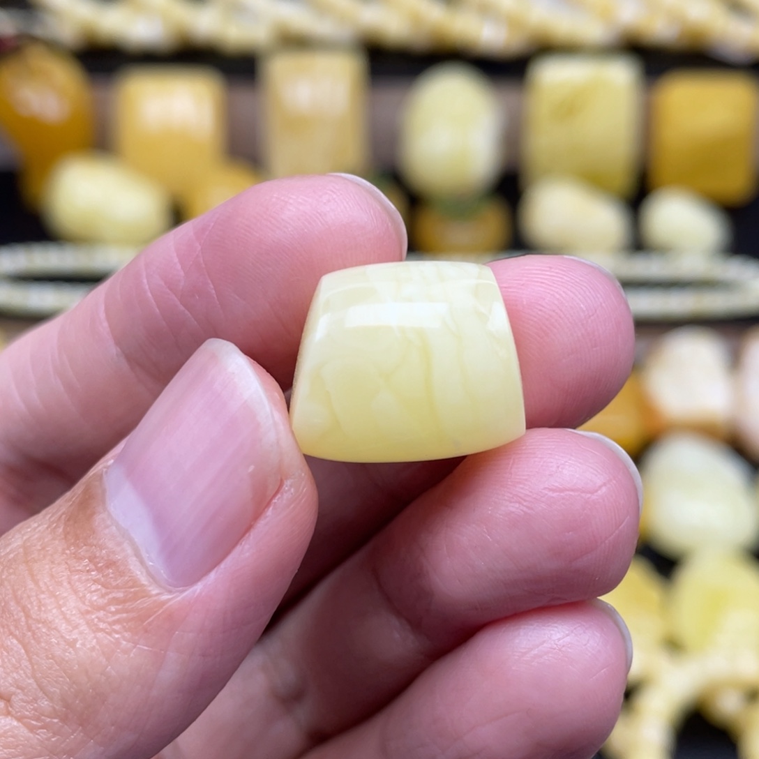 琥珀未镶嵌裸石琥珀蜜蜡