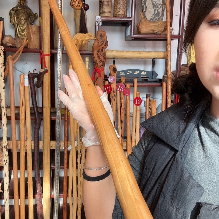 品***生铁匠的故事是一个人