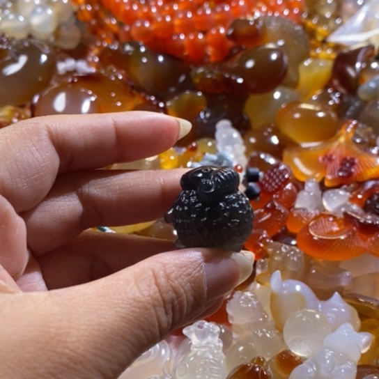 玛瑙/玉髓玛瑙吊坠未镶嵌新**往