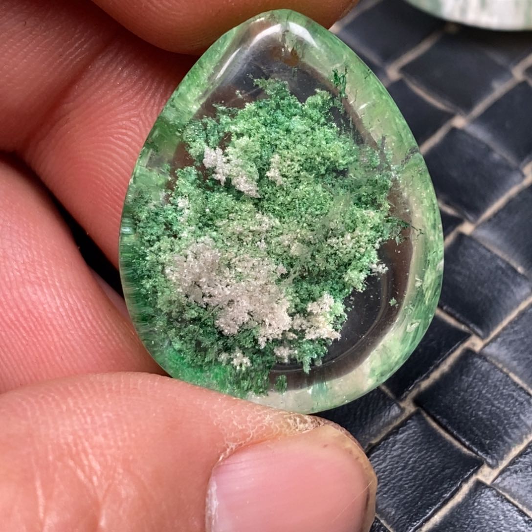 水晶颈饰未镶嵌四**康