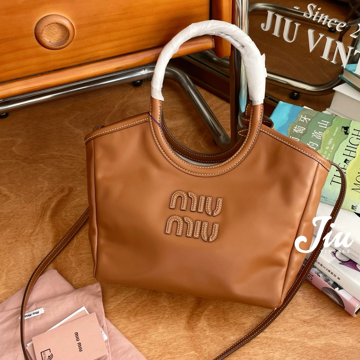 99新 MIU MIU/缪缪 焦糖色小号ivy菜篮子CG14-0014