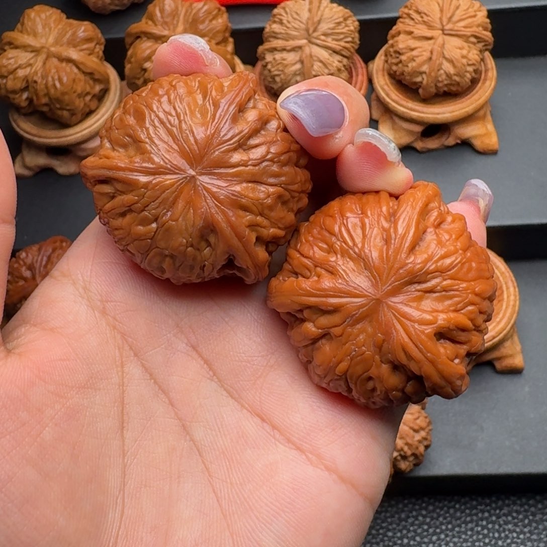 把件文玩核桃铁锤三棱球奔，精品配对，542