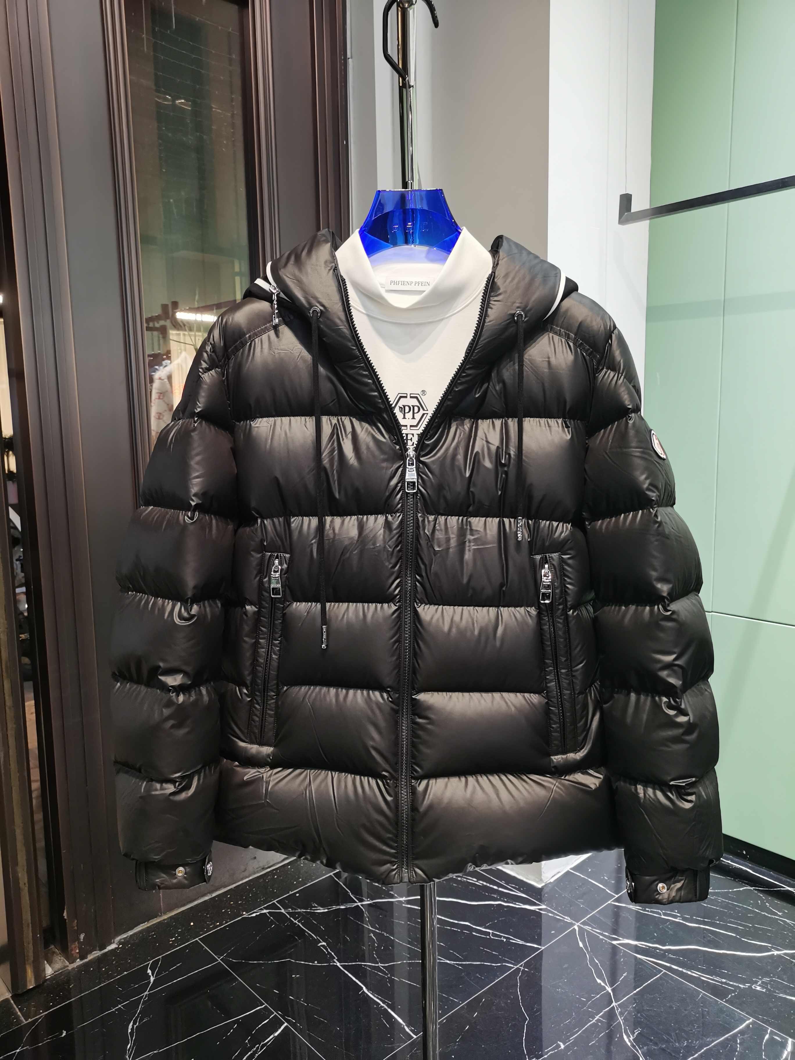 【意大利JAZZ】冬季男士时尚休闲潮流黑色连帽保暖羽绒服3990