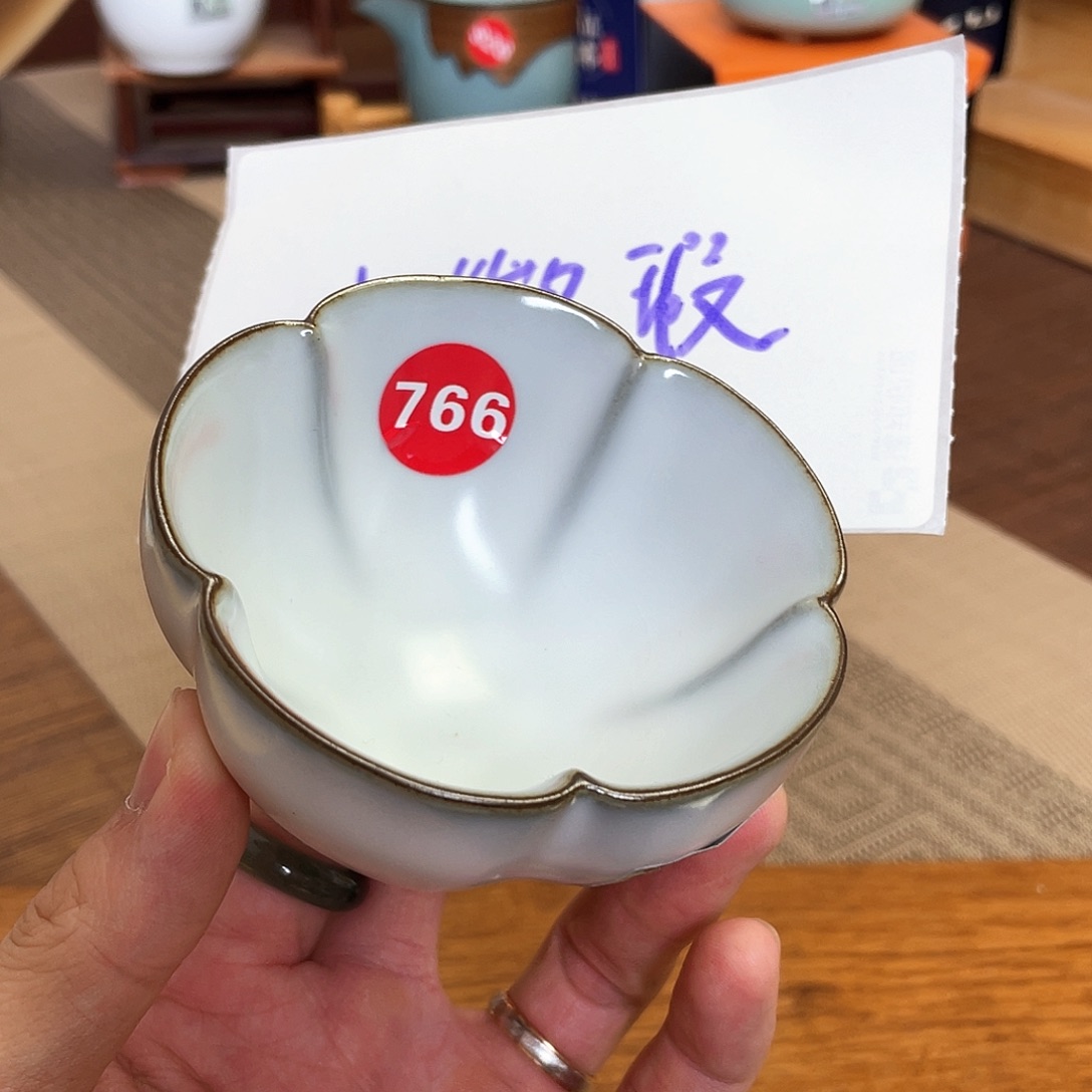 瓷片。。。。。。。。。。。。。。。