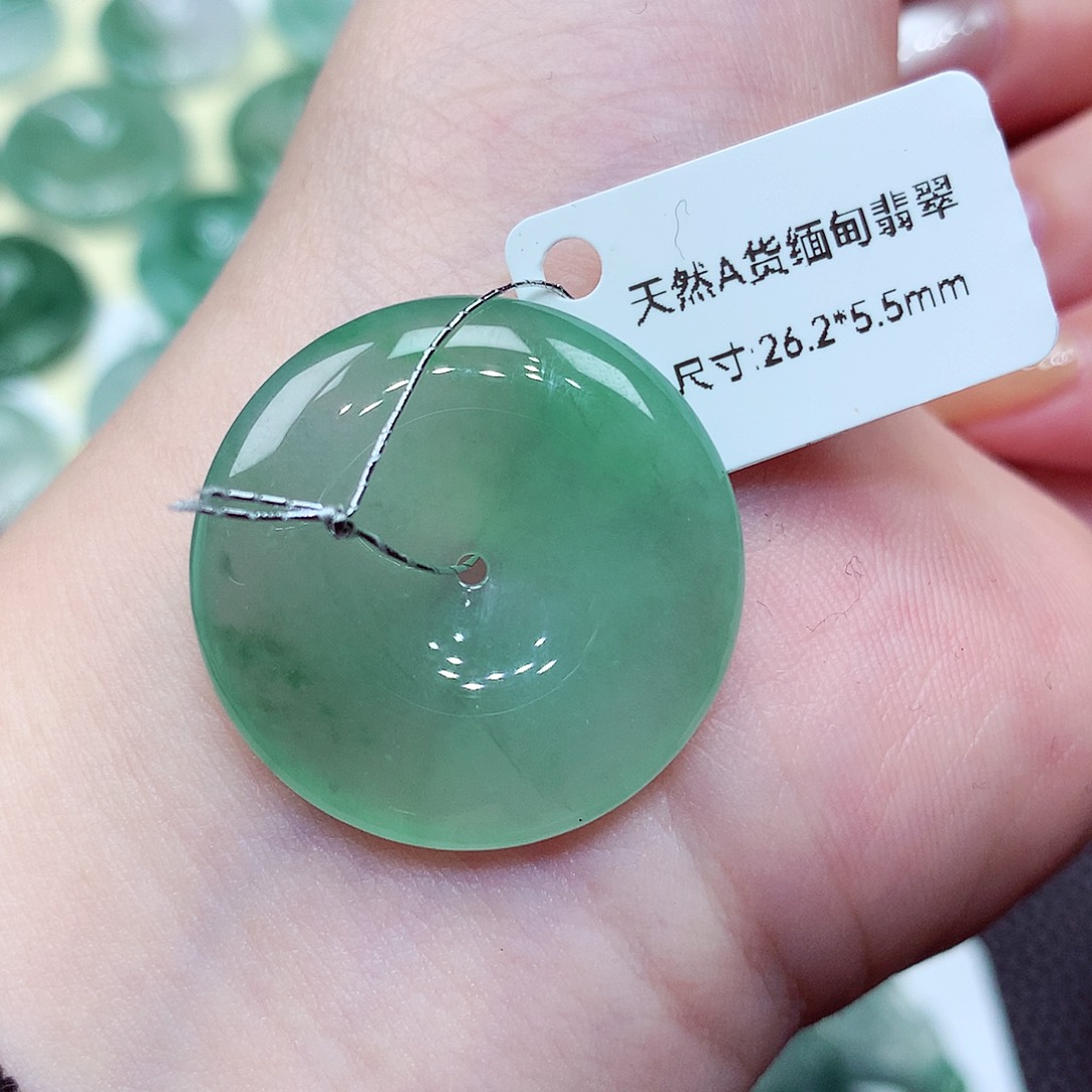 翡翠未镶嵌颈饰平安扣11