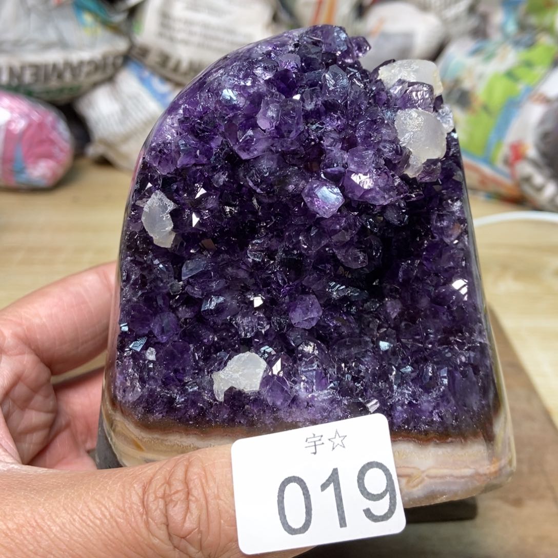 紫晶天然水晶摆件未镶嵌