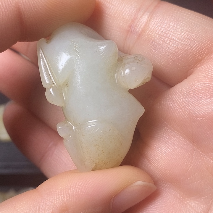 和田玉（糖玉）车挂未镶嵌