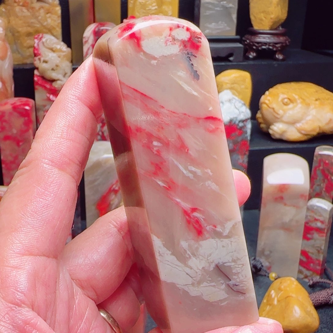 昌化石昌化鸡血石