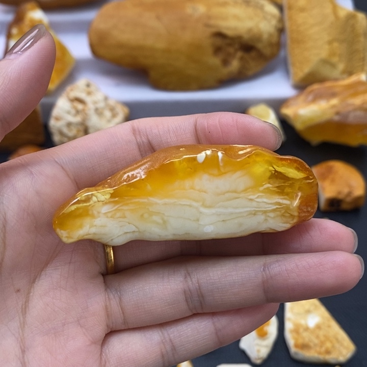 定制琥珀未镶嵌蜜蜡