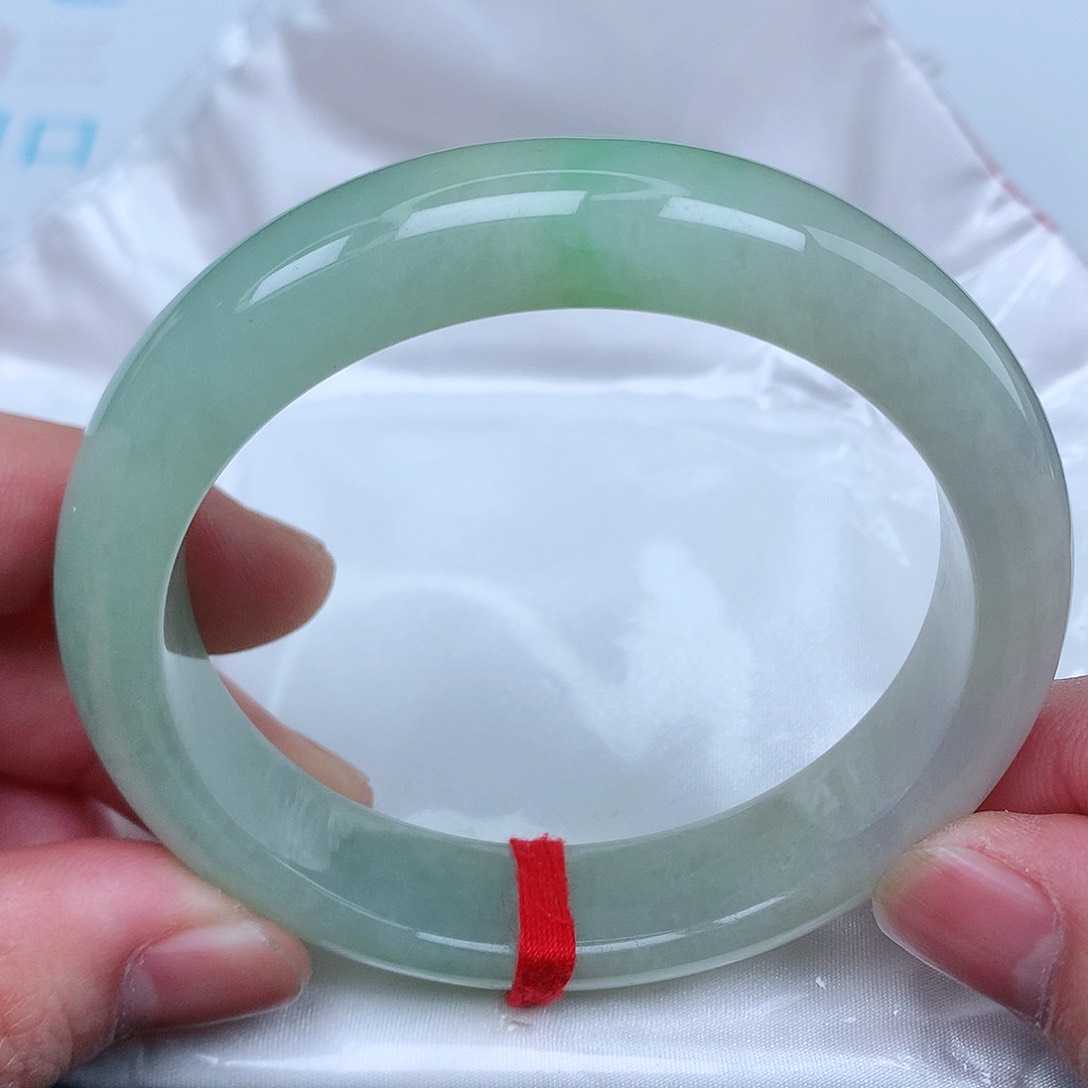 翡翠手镯未镶嵌天然62.5