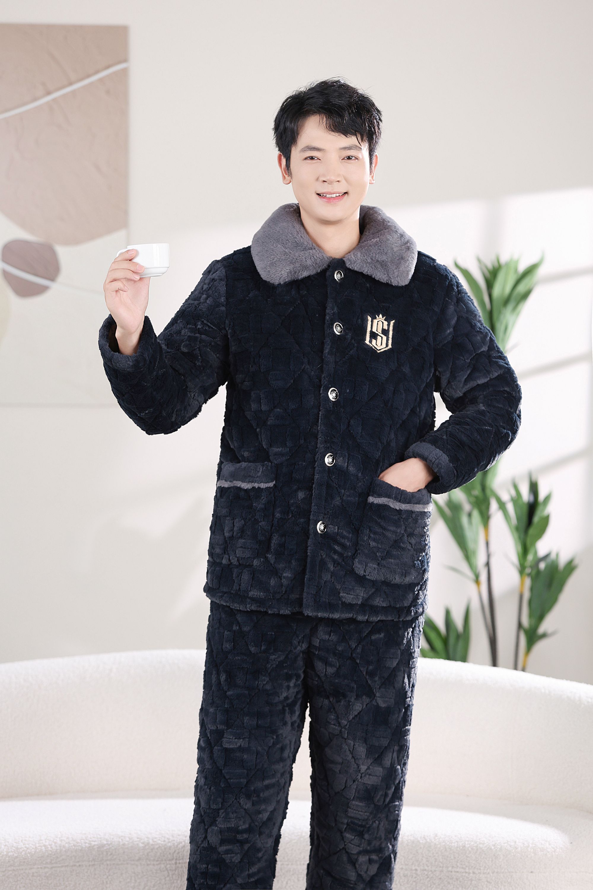 冬季男士三层夹棉加厚特厚云朵绒家居服冬款加绒睡衣保暖防寒