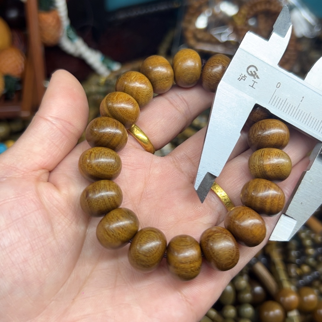 维腊木（绿檀）无事牌