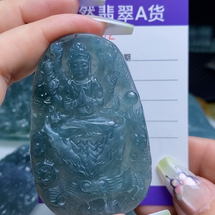 【闪购商品】翡翠颈饰未镶嵌……