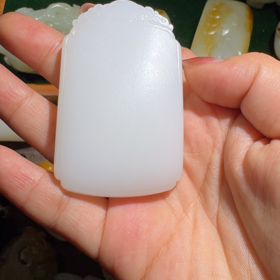 和田玉挂件未镶嵌飞*