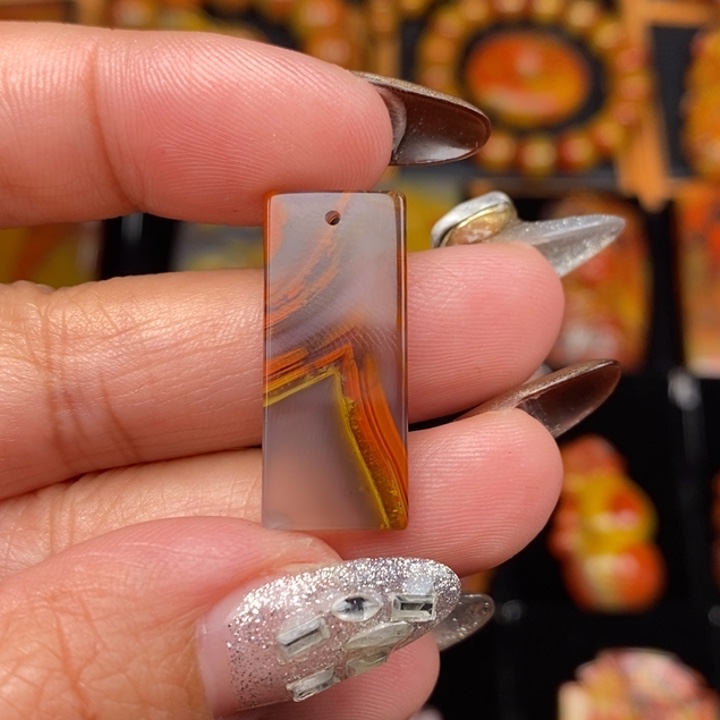 玛瑙/玉髓未镶嵌颈饰