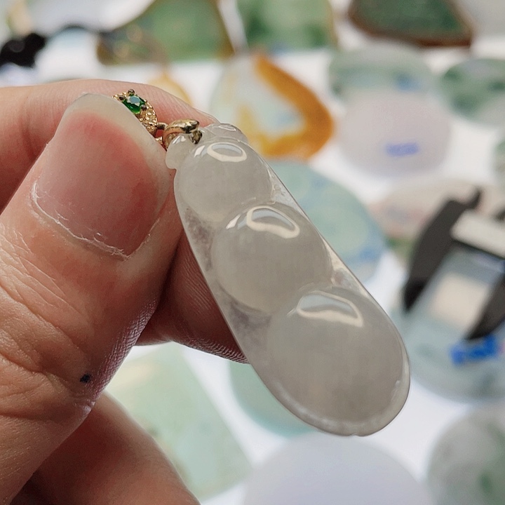 定制翡翠未镶嵌定制