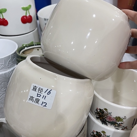 多肉绿植陶瓷花盆9.9包邮，有孔