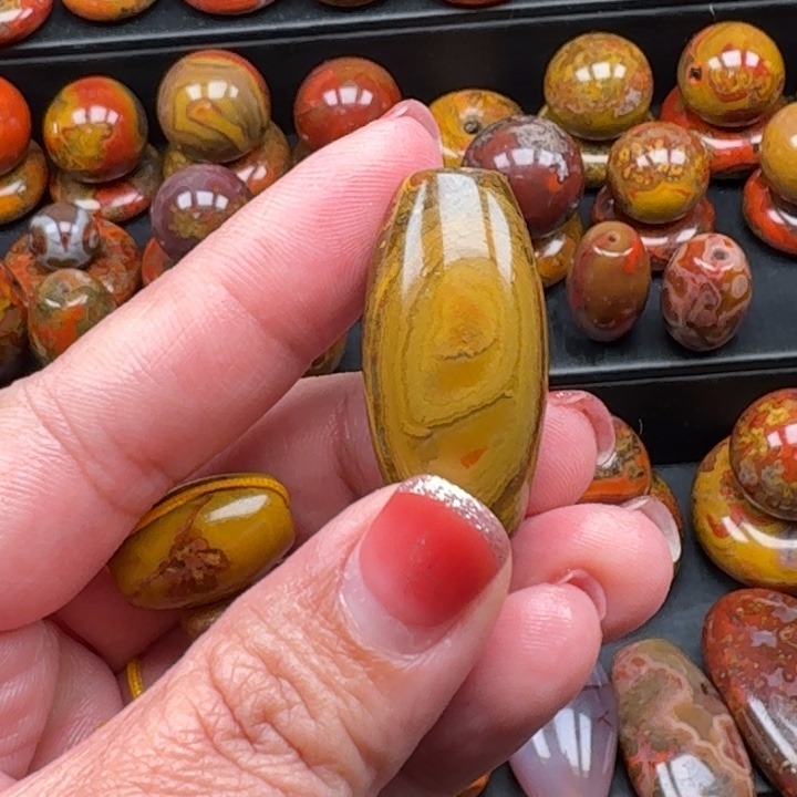 Y****玛瑙/玉髓未镶嵌吊坠(不含链)