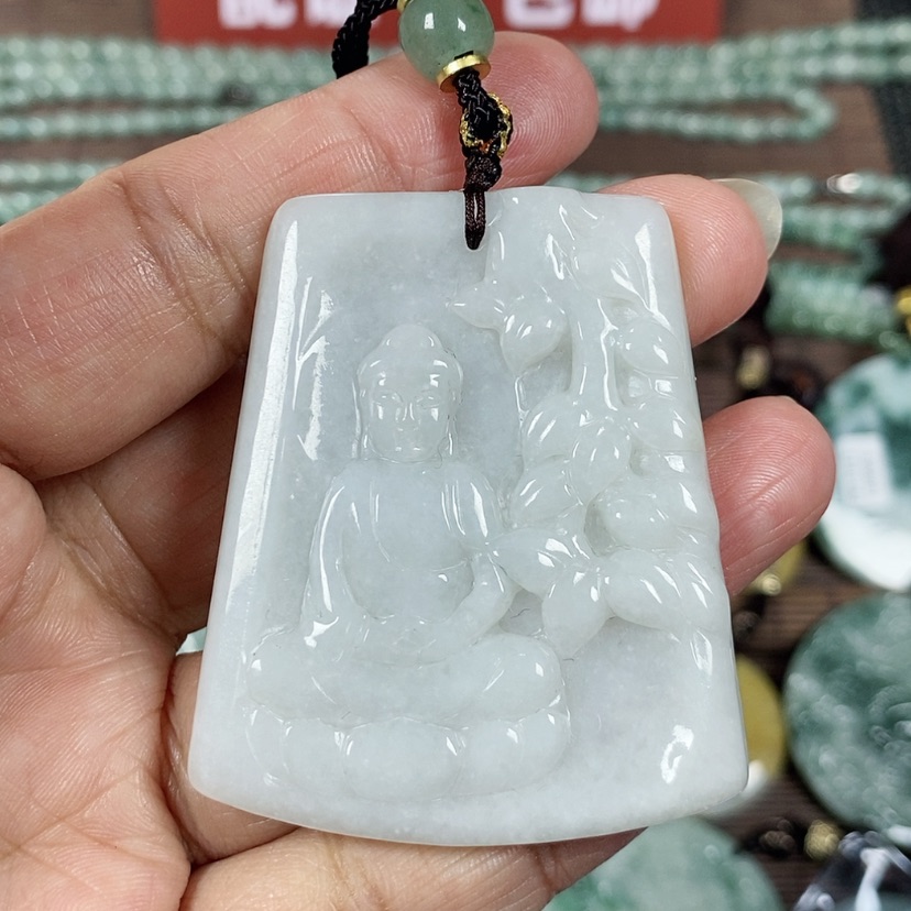 【闪购商品】翡翠颈饰未镶嵌玉吊坠翡翠玉大日如来羊猴
