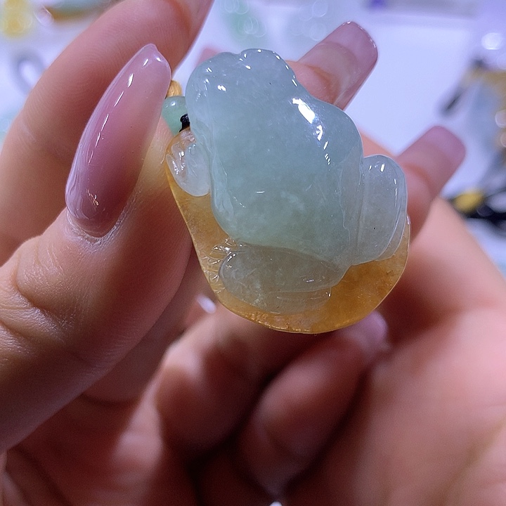 翡翠颈饰未镶嵌天然翡翠A货吊坠