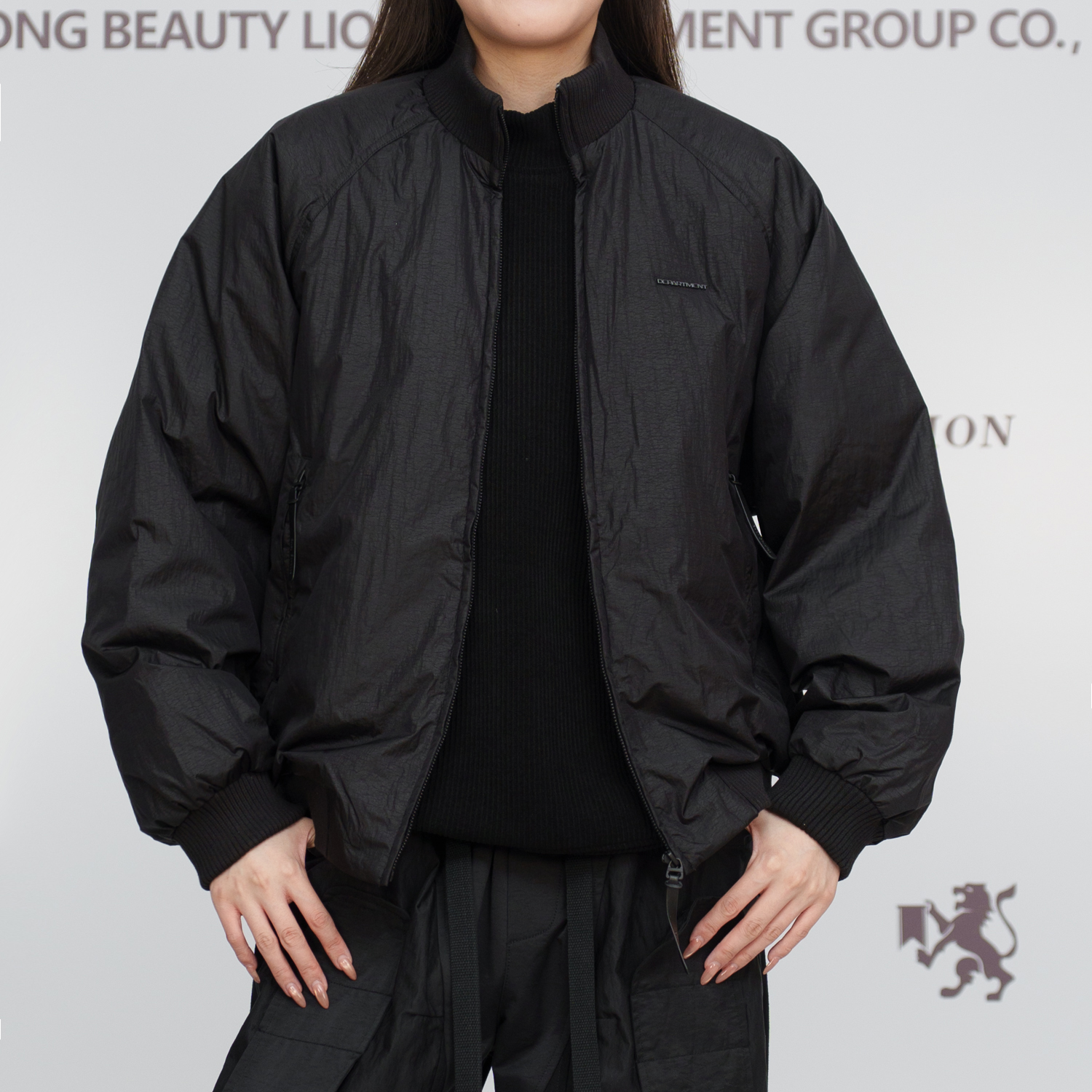 2025H·K美狮潮牌时尚冬季港风潮流百搭纯色棒球领休闲羽绒外套