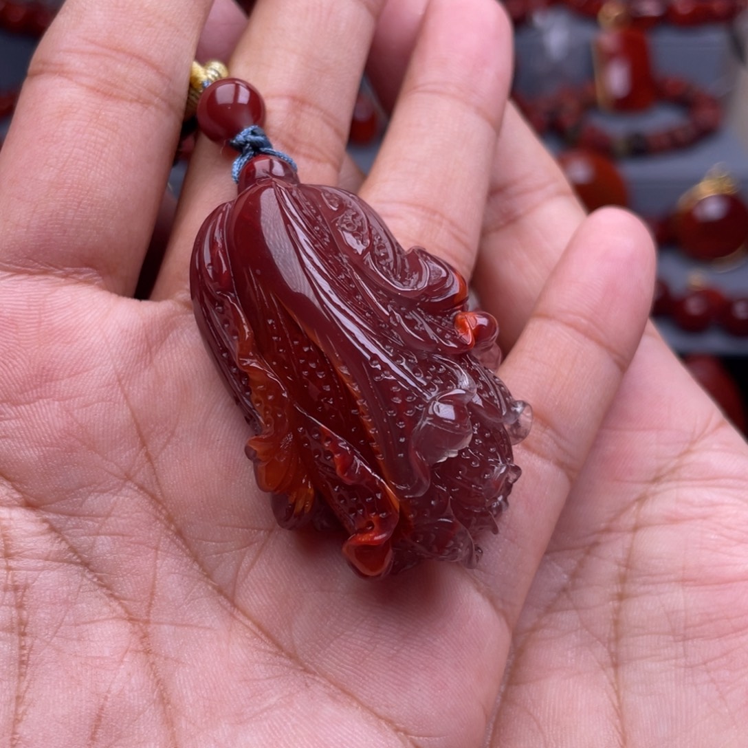 南红玛瑙未镶嵌珠宝奇石白财吊坠