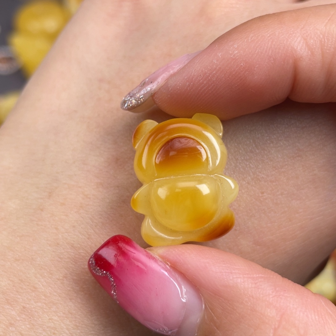 琥珀裸石未镶嵌蜜蜡