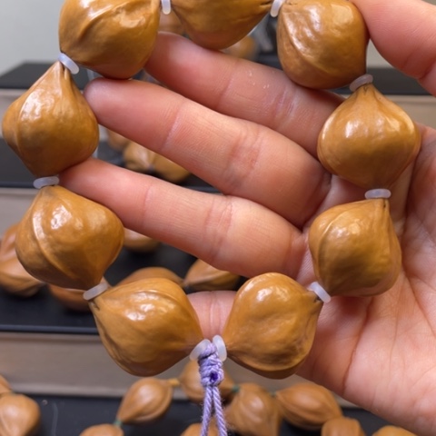 橄榄核雕橄榄核雕198