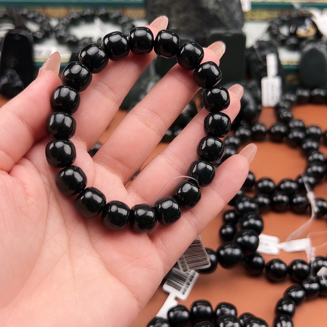 和田玉未镶嵌手串