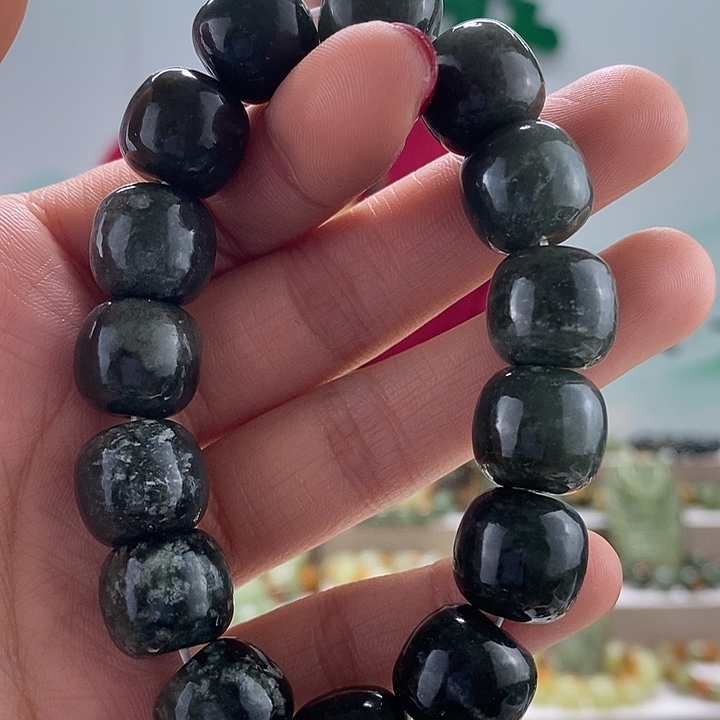 和田玉手链未镶嵌多瑕，多样性随机发一串