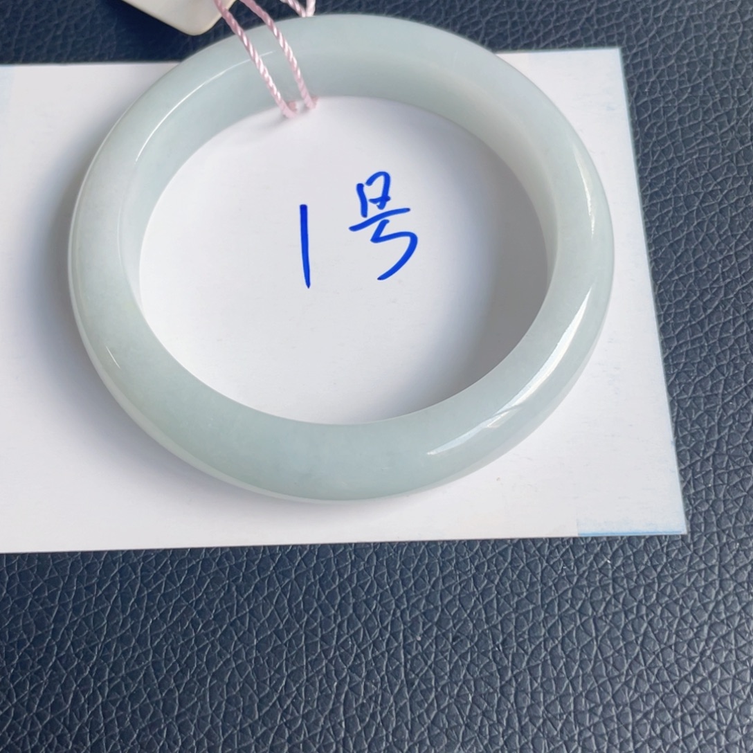 翡翠未镶嵌手镯1号