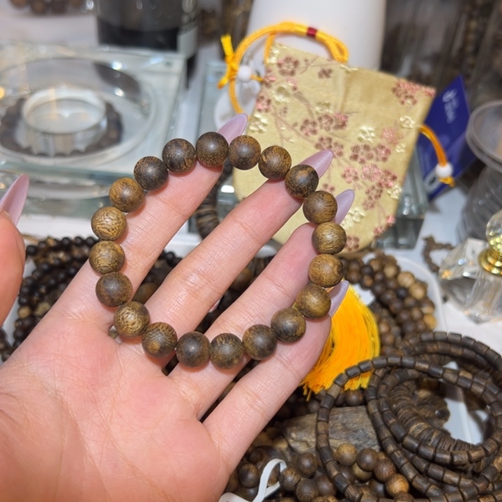 沉香手串蛋***桑奇楠沉香单圈1.0老料10克