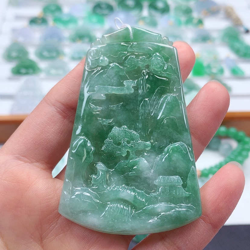 【闪购商品】翡翠吊坠(不含链)未镶嵌