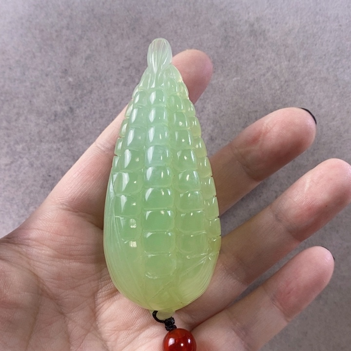 岫玉手把件未镶嵌