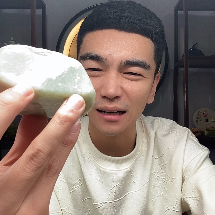 蛇纹石玉未镶嵌鱼缸石