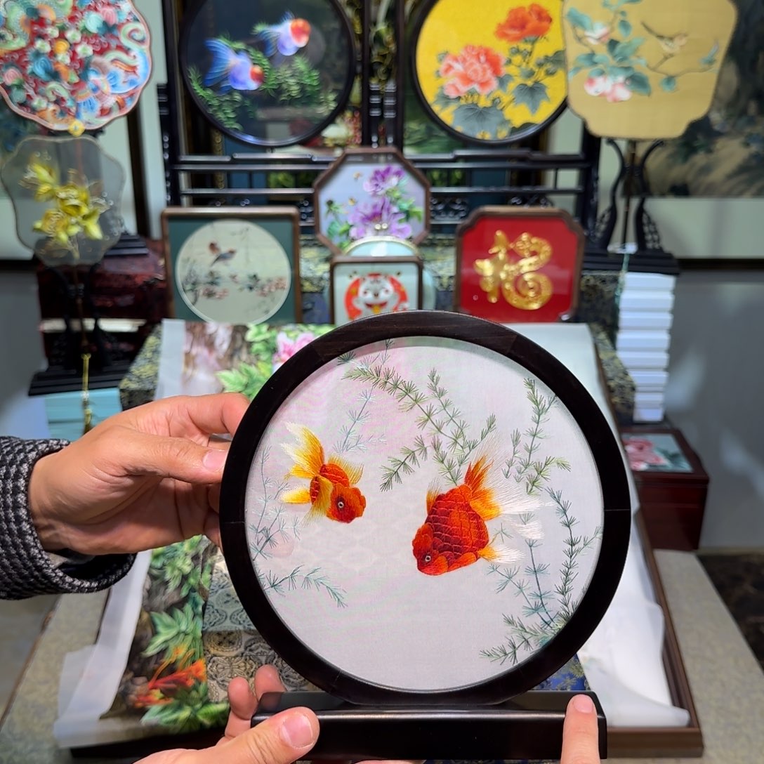 刺绣刺绣工艺精湛