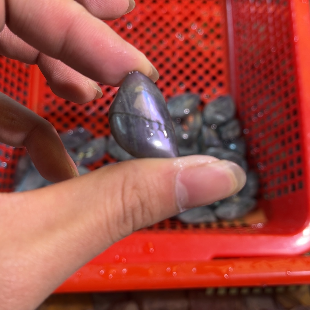 拉长石吊坠未镶嵌霄*猪