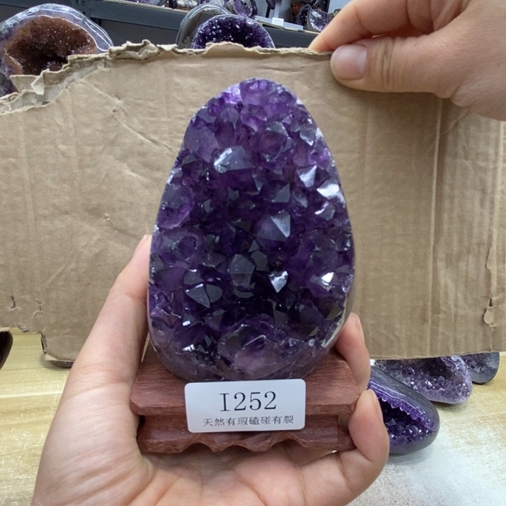 紫晶大型摆件（非配饰）未镶嵌