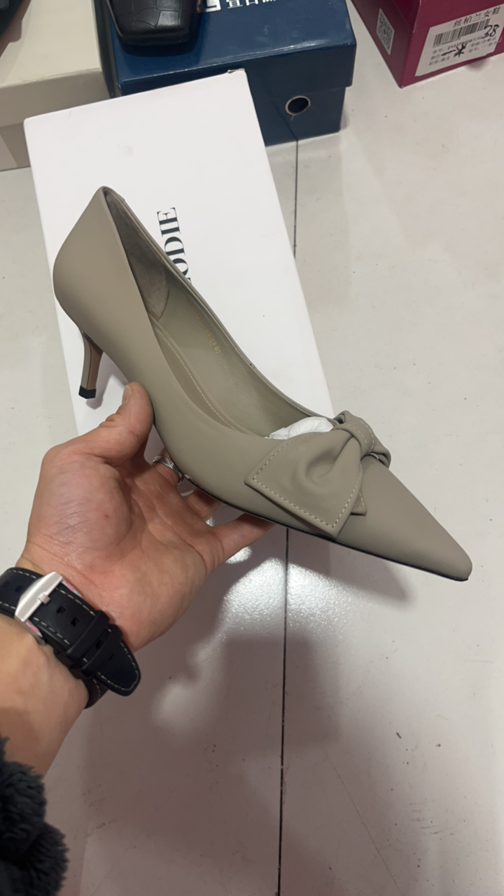 3016头层羊皮单鞋