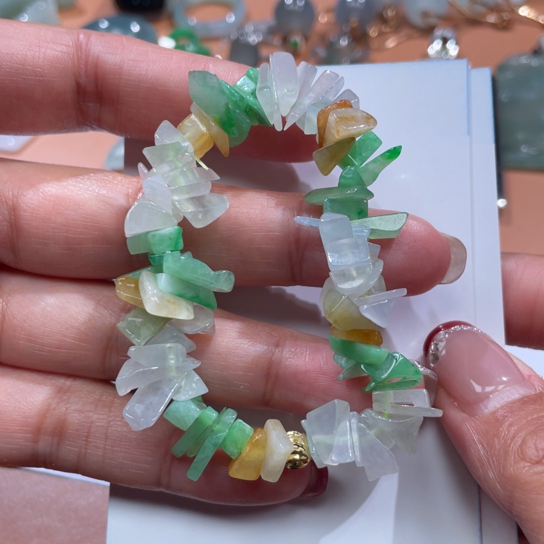 翡翠颈饰未镶嵌哈****厂翡翠