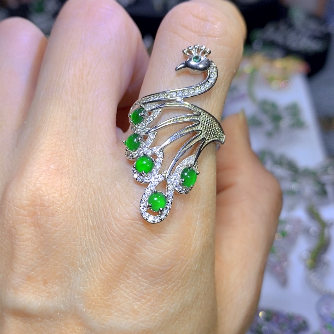 翡翠颈饰银S925镶嵌天然翡翠