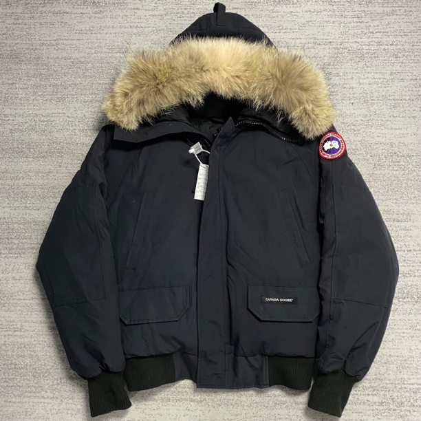 99新 CANADA GOOSE 加拿大鹅 S 深蓝色飞行员chilliwack羽绒服 