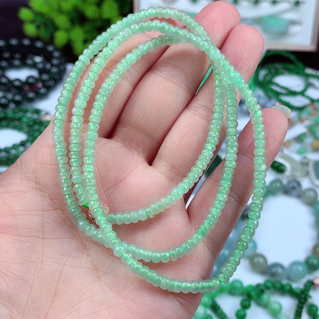 翡翠颈饰未镶嵌项链