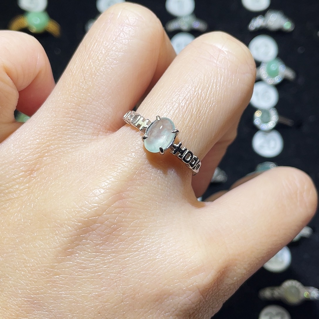 翡翠未镶嵌戒指戒指