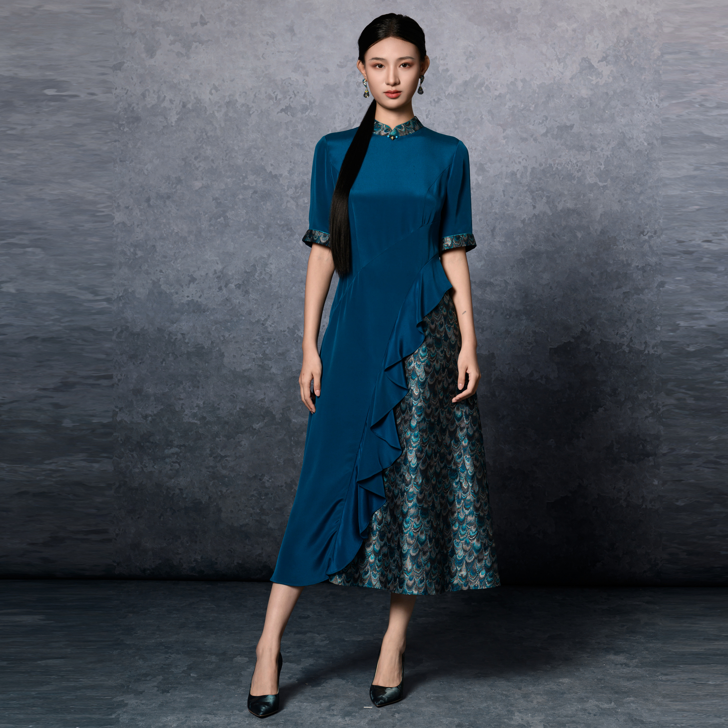 新中式国风2025新款气质  青羽拂云连衣裙 桑蚕丝 显瘦