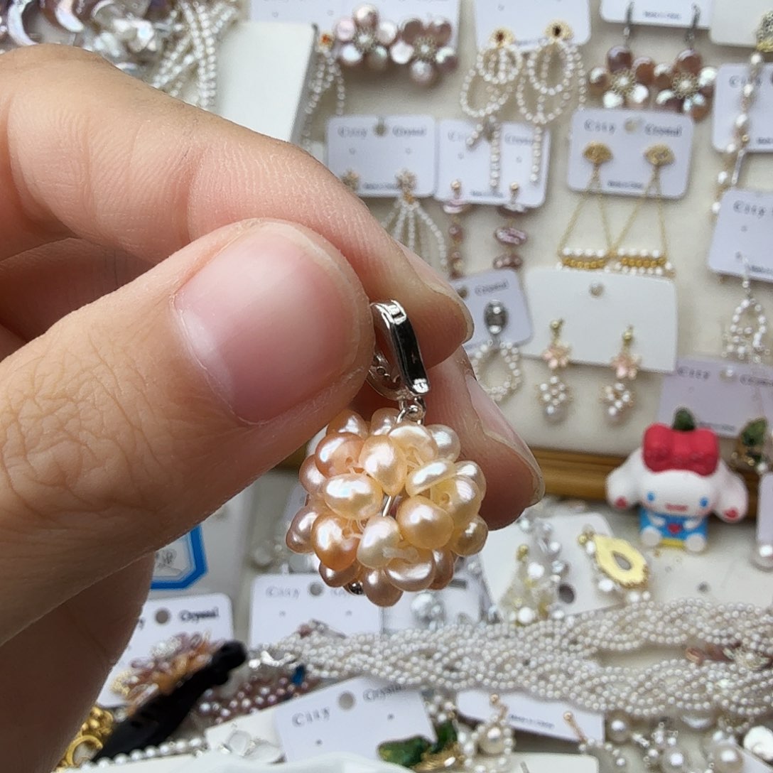 颈饰未镶嵌淡水珍珠