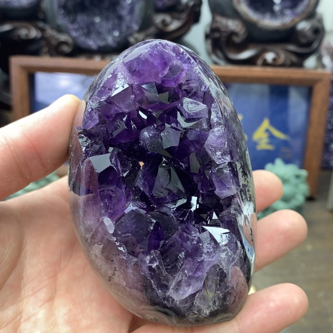 未镶嵌水晶大型摆件（非配饰）